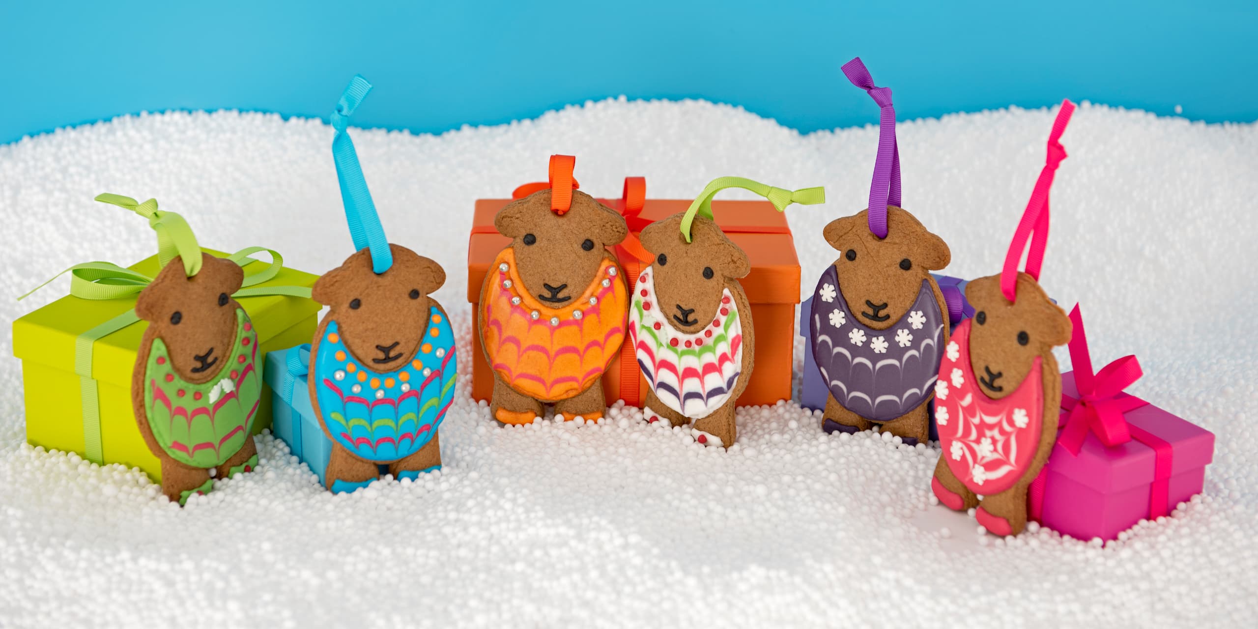 How to make Christmas gingerbread decorations