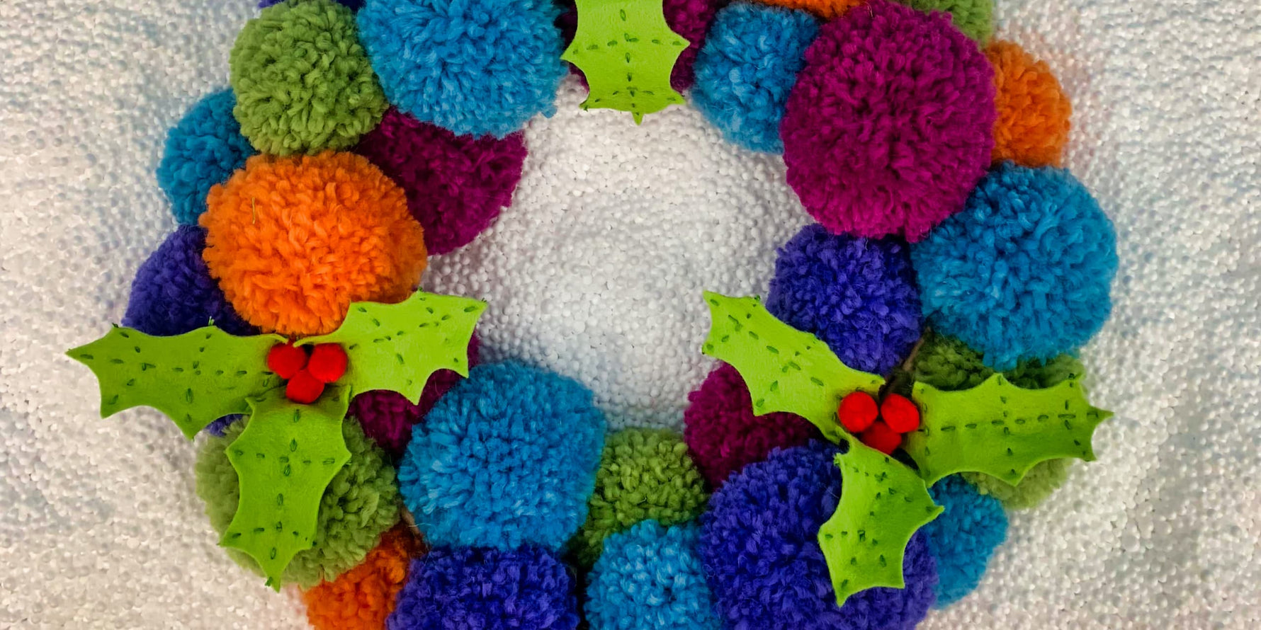 How To: Pom Pom Christmas Wreath