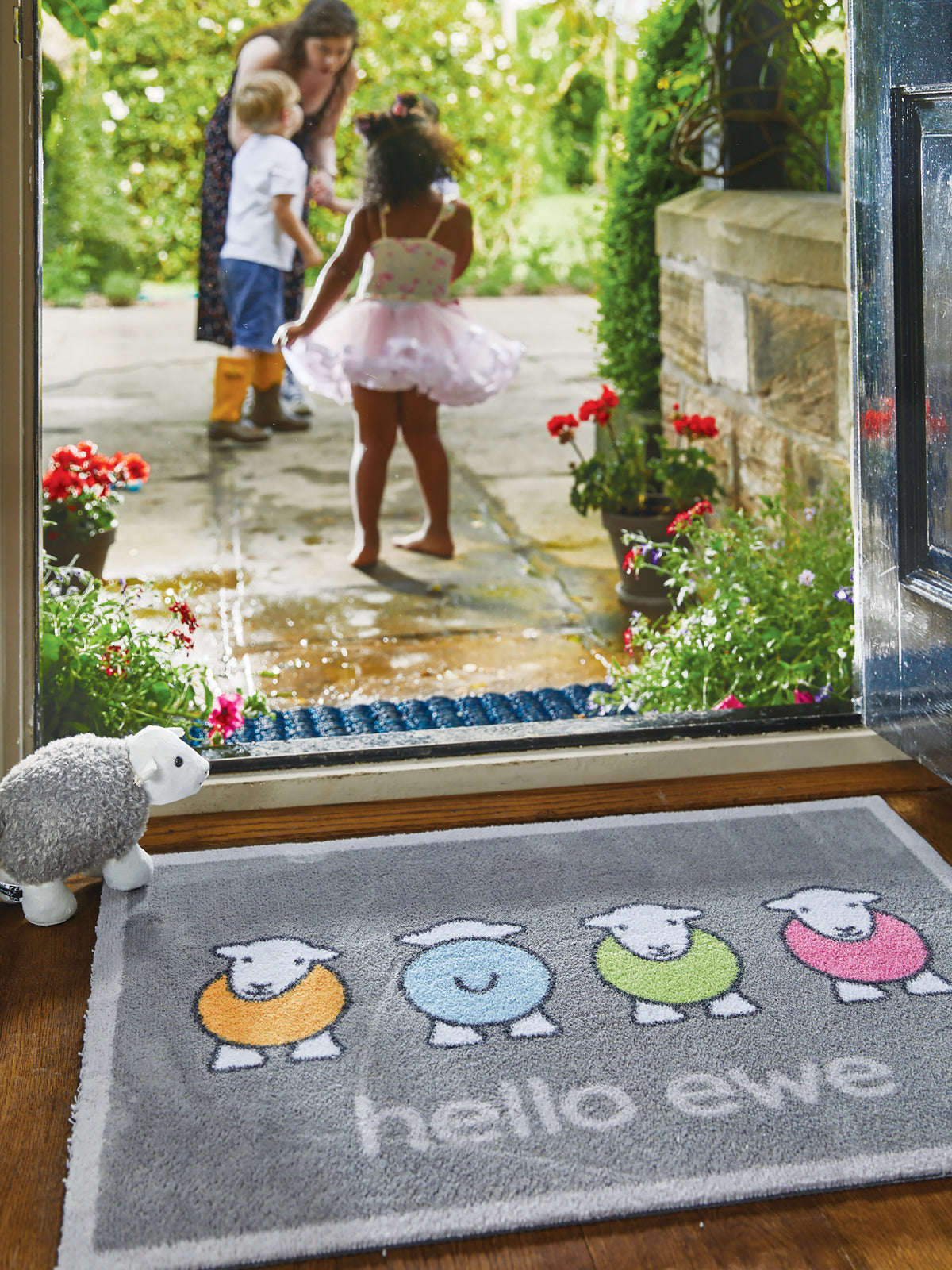 Hello Ewe Herdy Hug Rug